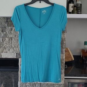 Hollister must have fitted Tshirt